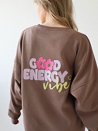 Свитшот с О-вырезом с вышивкой на спине Good energy vibe в Челябинске